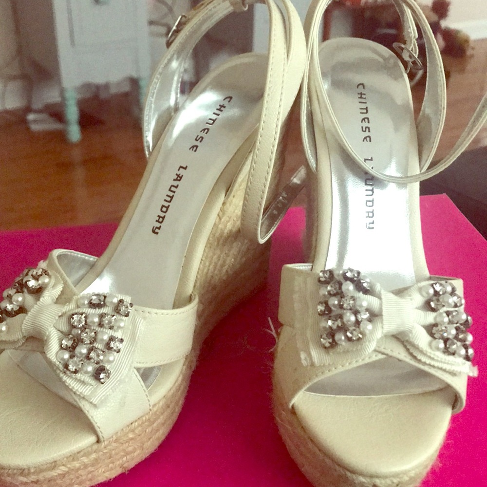 Chinese Laundry Espadrille with bling bow
